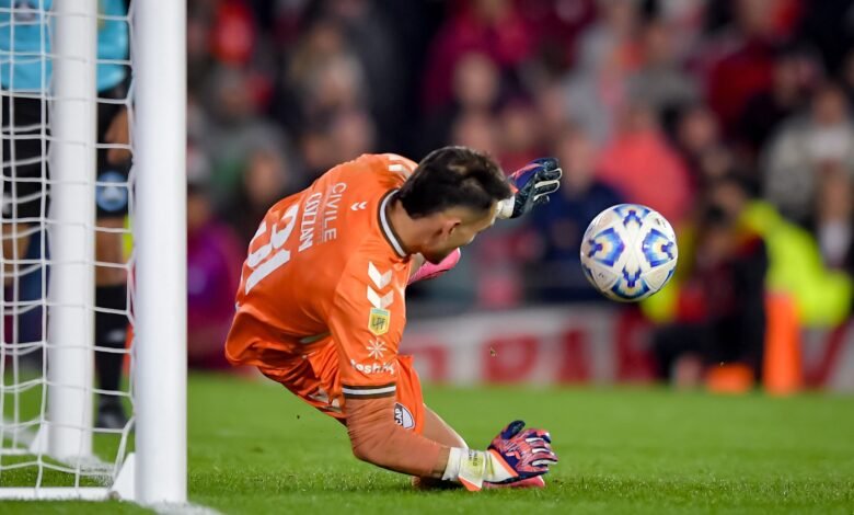 Juan Kozani stößt Balljungen: Forderungen nach Sperre