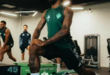 تحذير ماتياس للاعبي الأهلي من الإيقاف قبل مواجهة الشباب