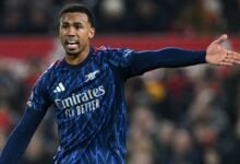 Gabriel Rote Karte: Fans kritisieren Schiedsrichterentscheidung