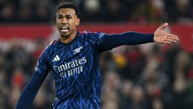 Gabriel Rote Karte: Fans kritisieren Schiedsrichterentscheidung