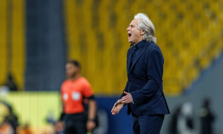 أحمد الرميخاني: قراراته تشعل الفتح والنصر